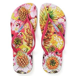 Freak Flops colourful flip flops sandals with flowers and pineapples NWT